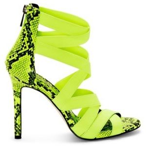 BRAND NEW NEVER WORN IN BOX Jessica Simpson Jyra Heel Neon Snakeskin Sandal